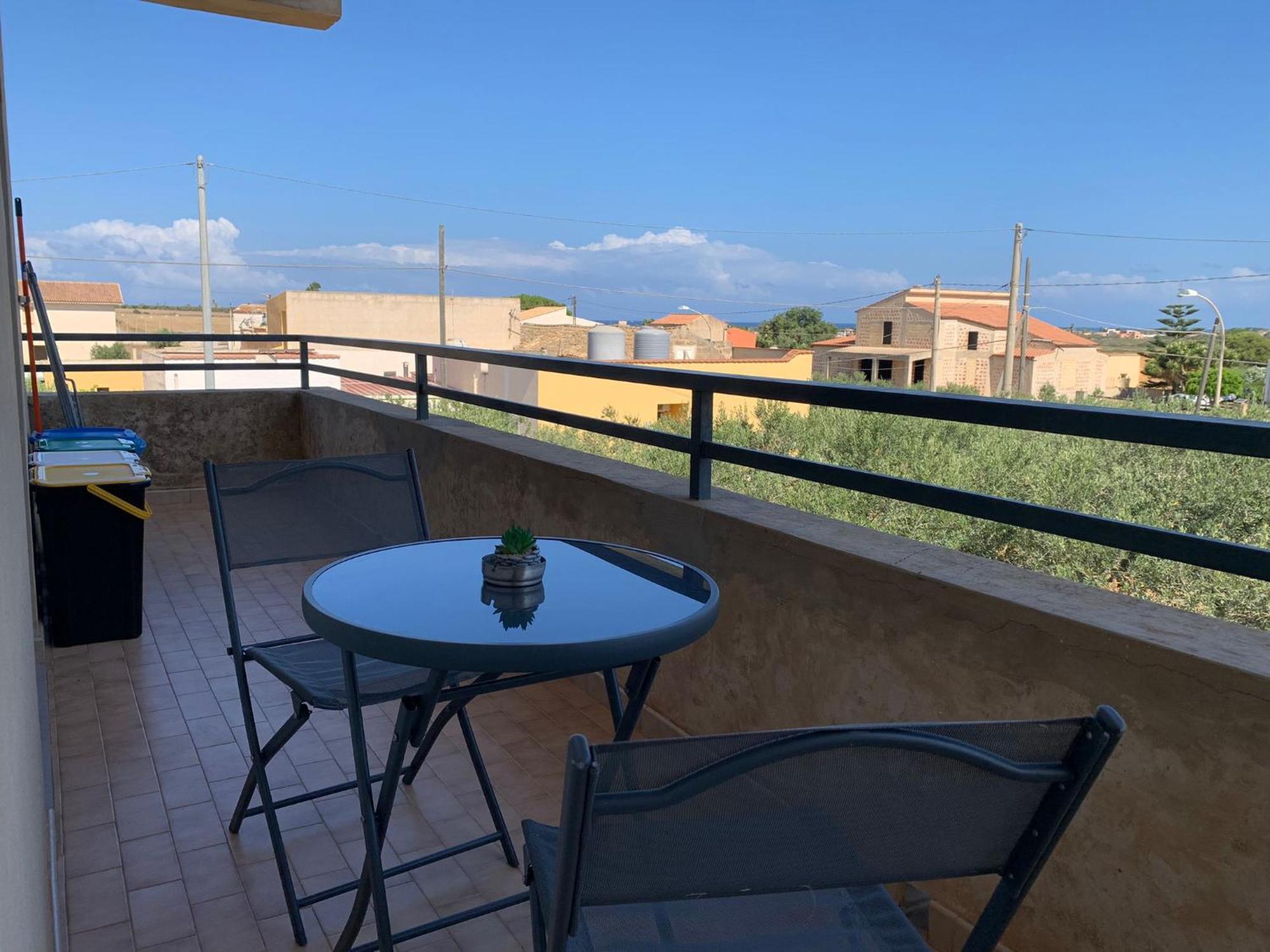 Casa Vacanza Torre Di Mezzo - Tramonto Marausa Eksteriør bilde
